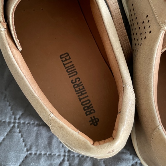 SHOES MEN'S  ( BROTHERS UNITED ) SIZE 8.5 Luxury Lace Up Perf DetailS - Picture 8 of 11